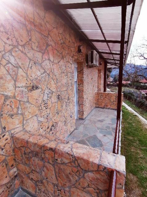 Exterior — Ekali Rooms Apartments